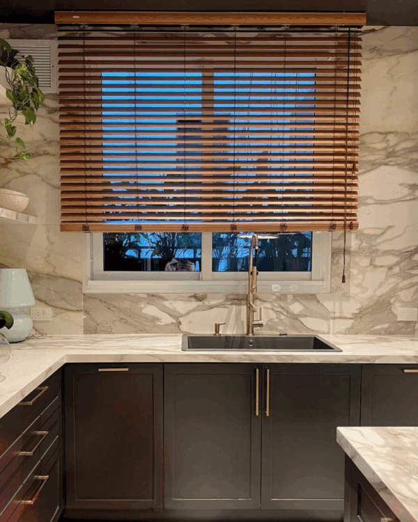 Cortina americana de PVC Wood Plus